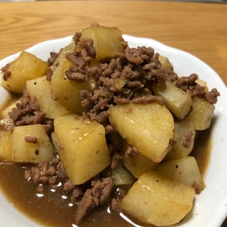 山芋とひき肉の煮物